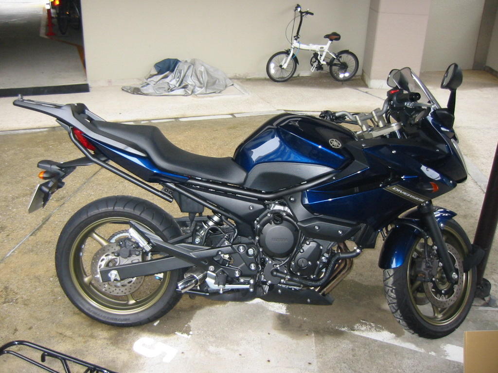 XJ6 ディバージョン　ローシート ヤマハ XJ6 ローダウンキット | バイクパーツ通販 Webike